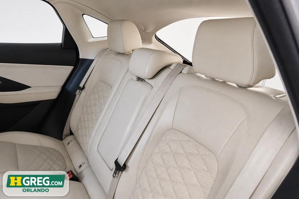 Used 2020 Jaguar E-PACE SE AWD/4WD image 17