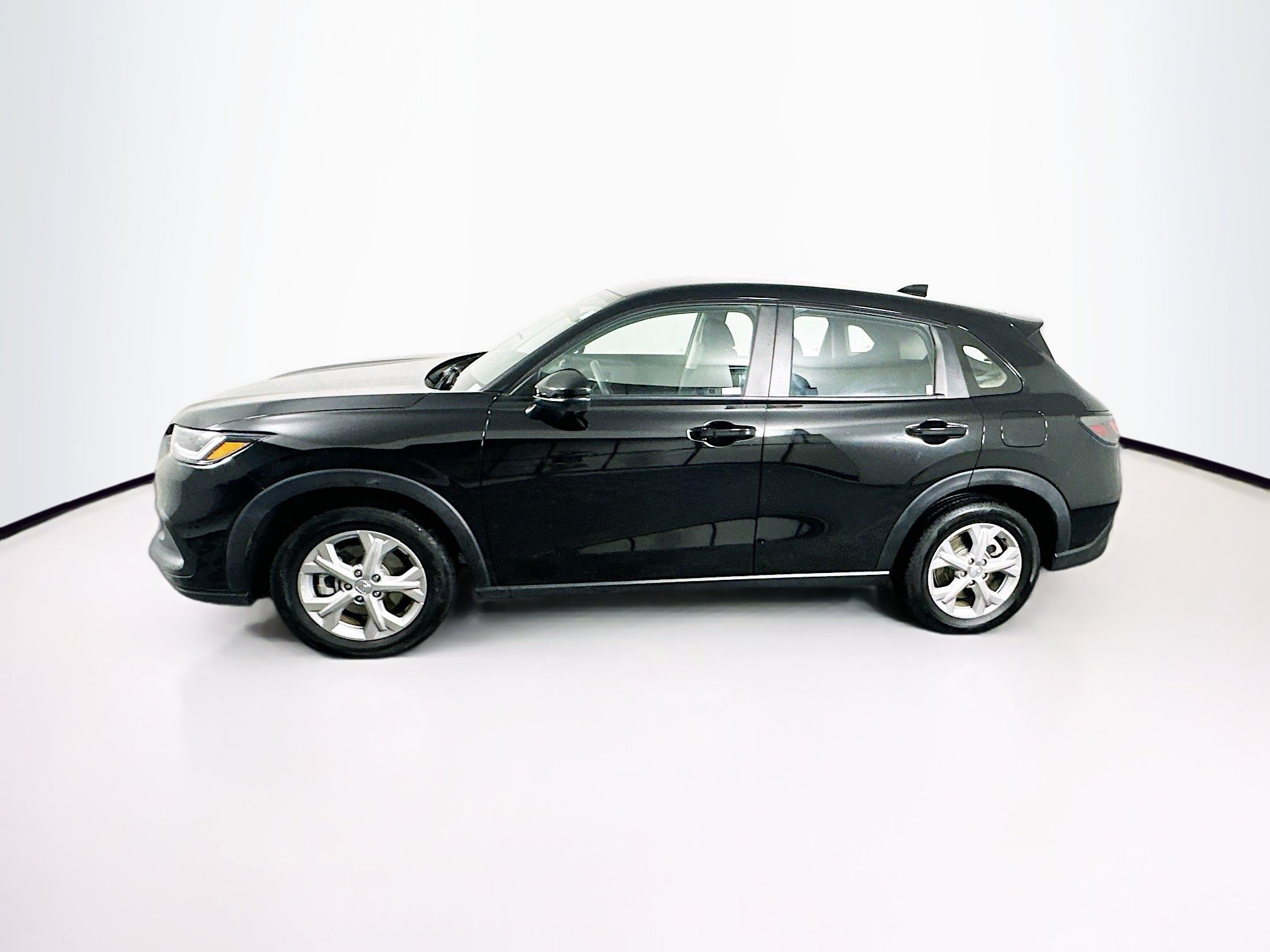 Used 2025 Honda HR-V LX image 4