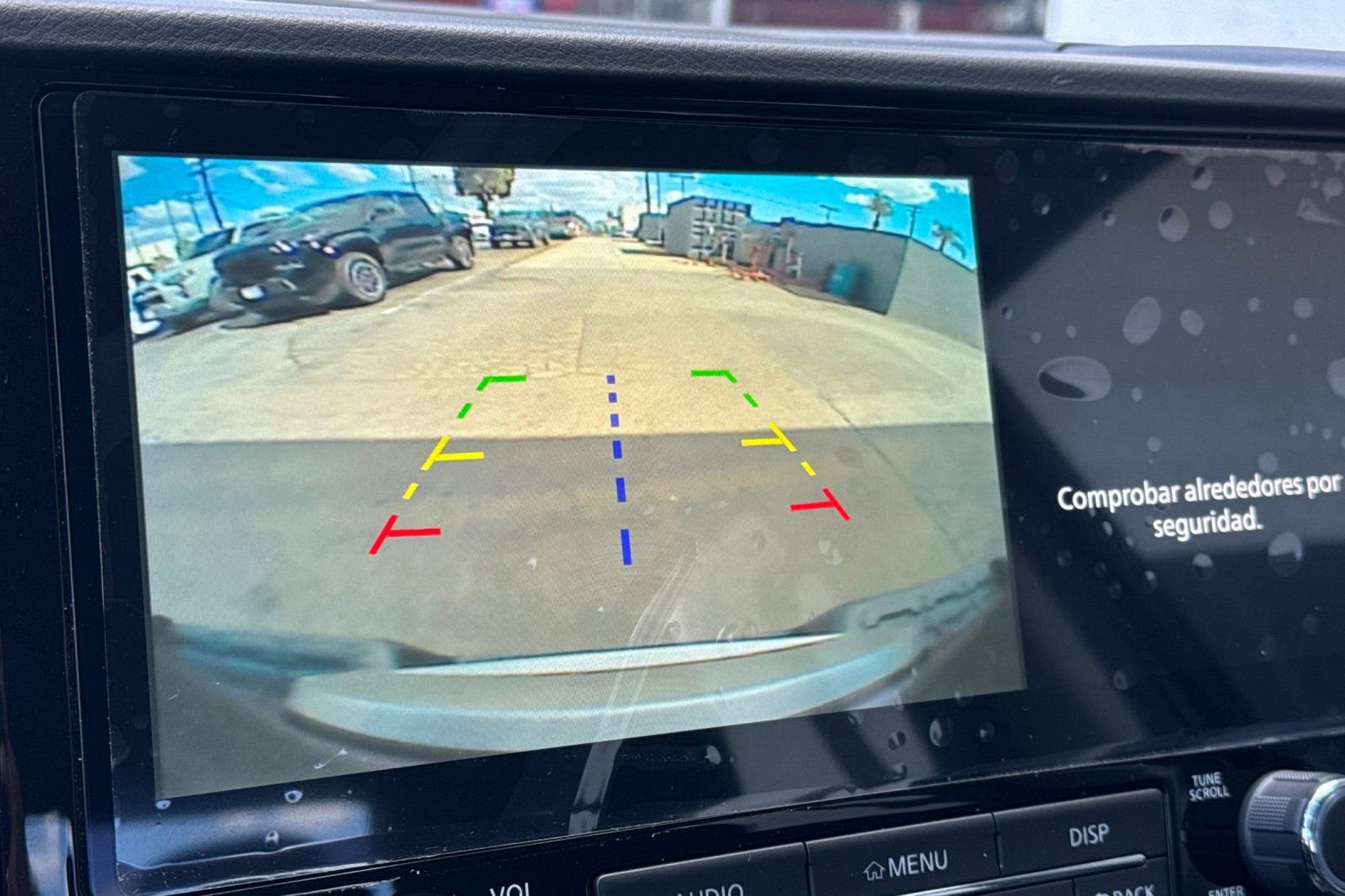 Used 2025 Nissan Frontier SV w/ SV Convenience Package image 24