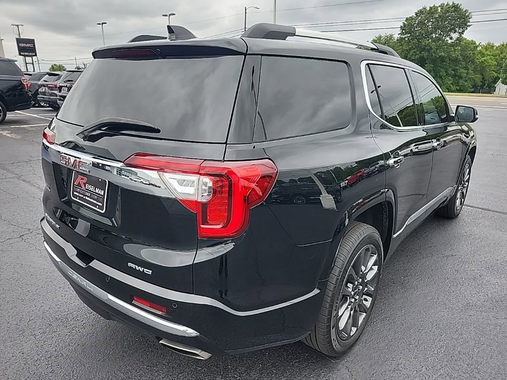 Certified 2023 GMC Acadia Denali w/ Black Diamond Edition AWD/4WD image 3