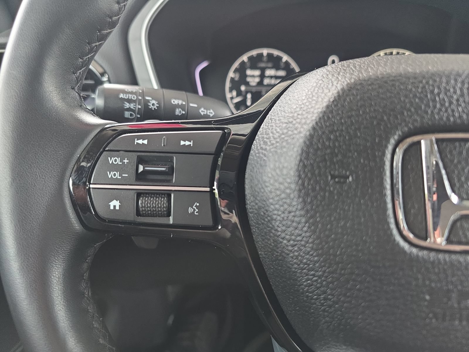 Certified 2025 Honda Pilot EX-L image 18