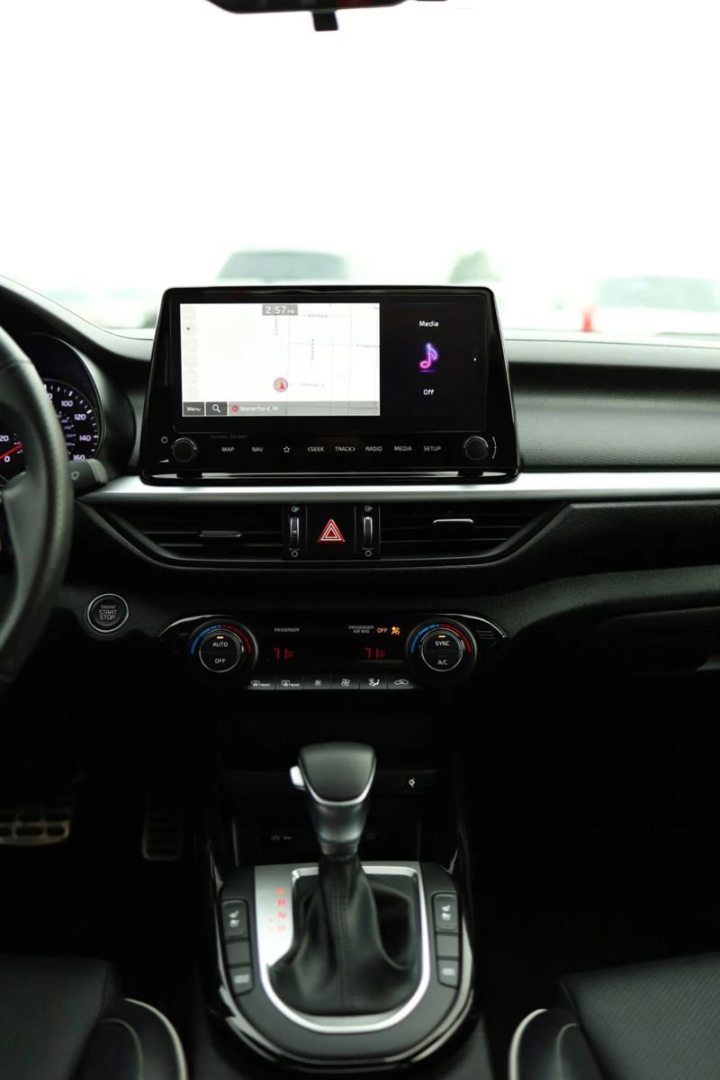 Used 2024 Kia Forte GT-Line w/ GT-Line Premium Package image 38