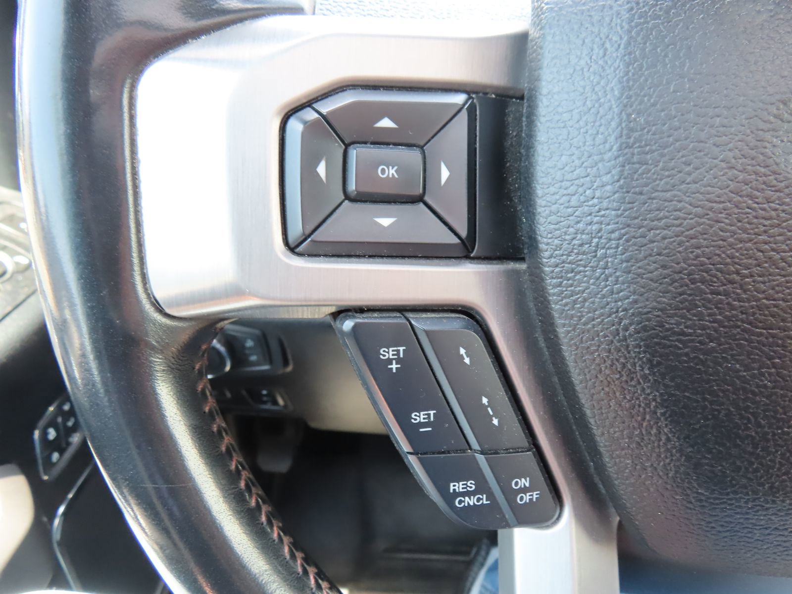 Used 2020 Ford F250 Platinum w/ FX4 Off-Road Package AWD/4WD image 20