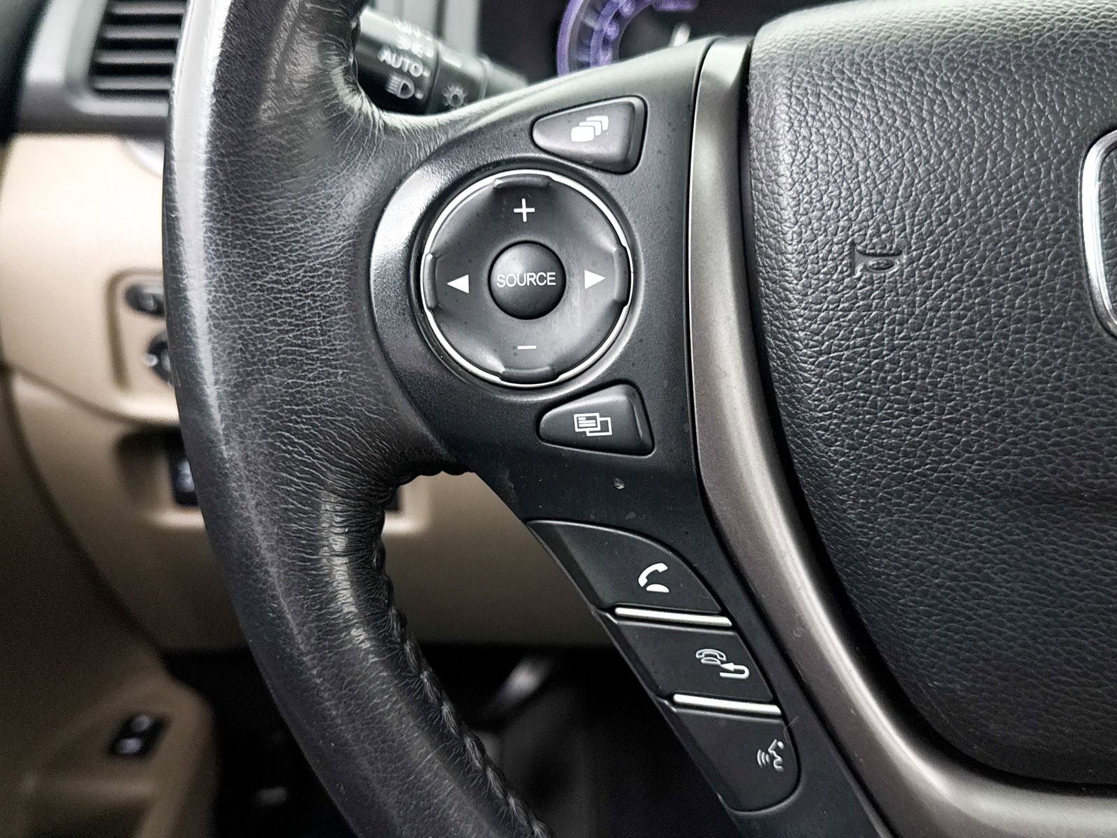 Used 2017 Honda Pilot EX-L image 32