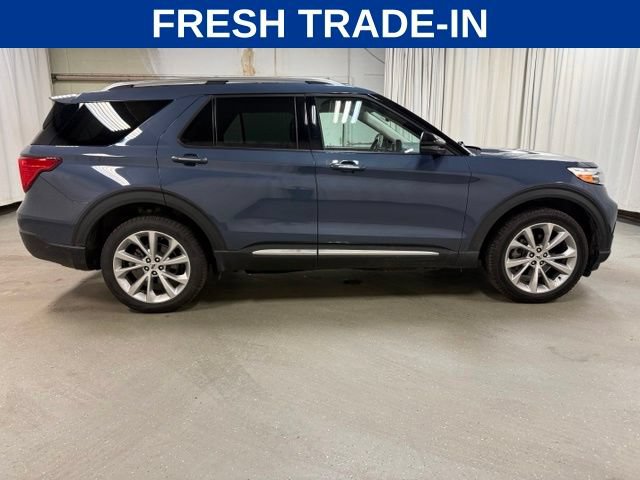 Used 2021 Ford Explorer Platinum w/ Equipment Group 601A AWD/4WD image 3