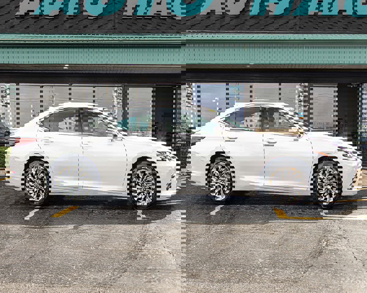 Used 2021 Lexus ES 250 w/ Accessory Package 2 image 9