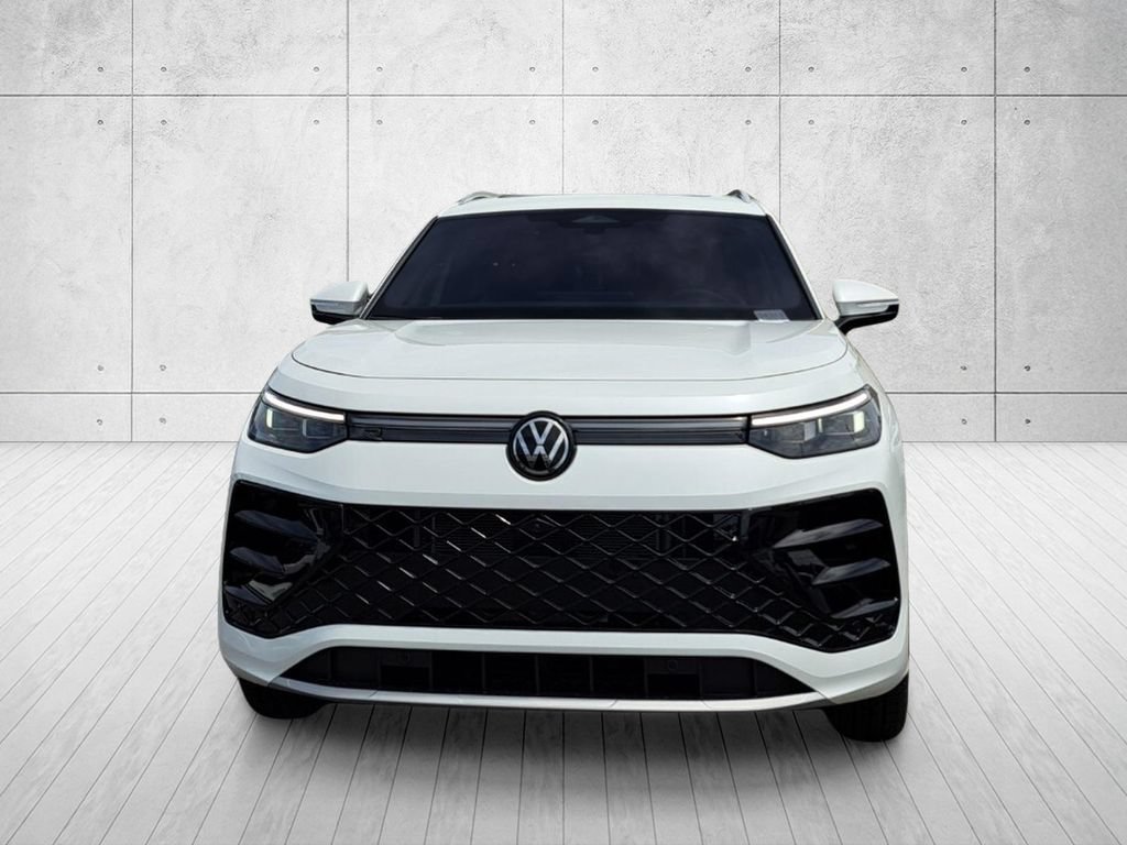 New 2026 Volkswagen Tiguan SEL R-Line AWD/4WD image 2