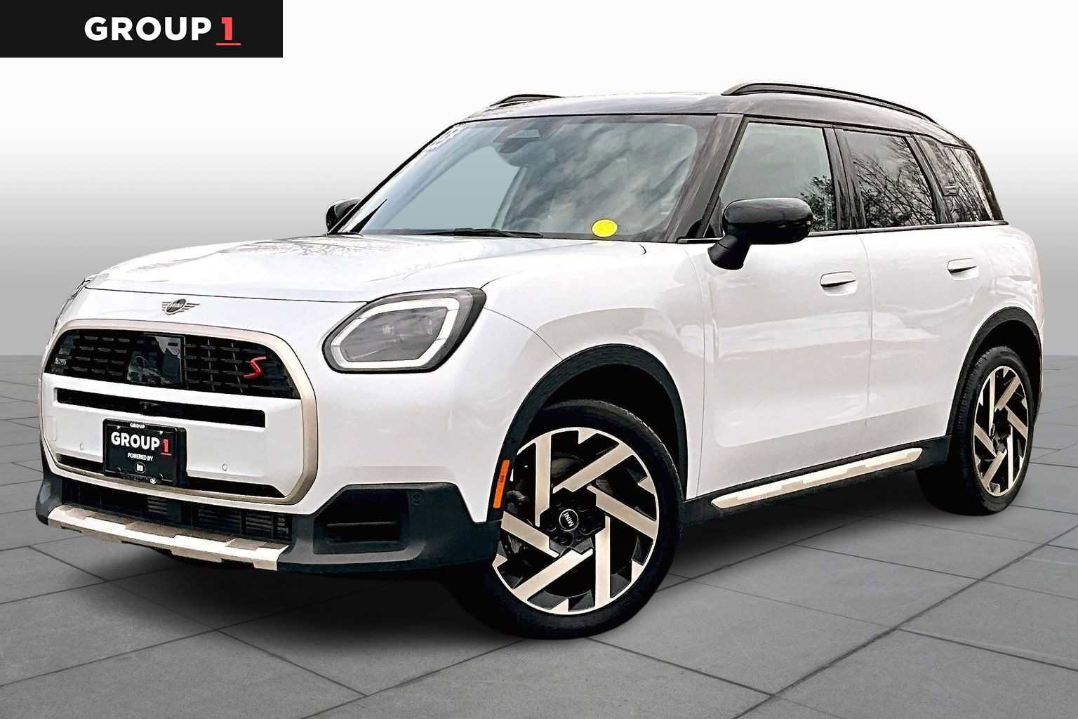 Used 2025 MINI Cooper Countryman S image 1