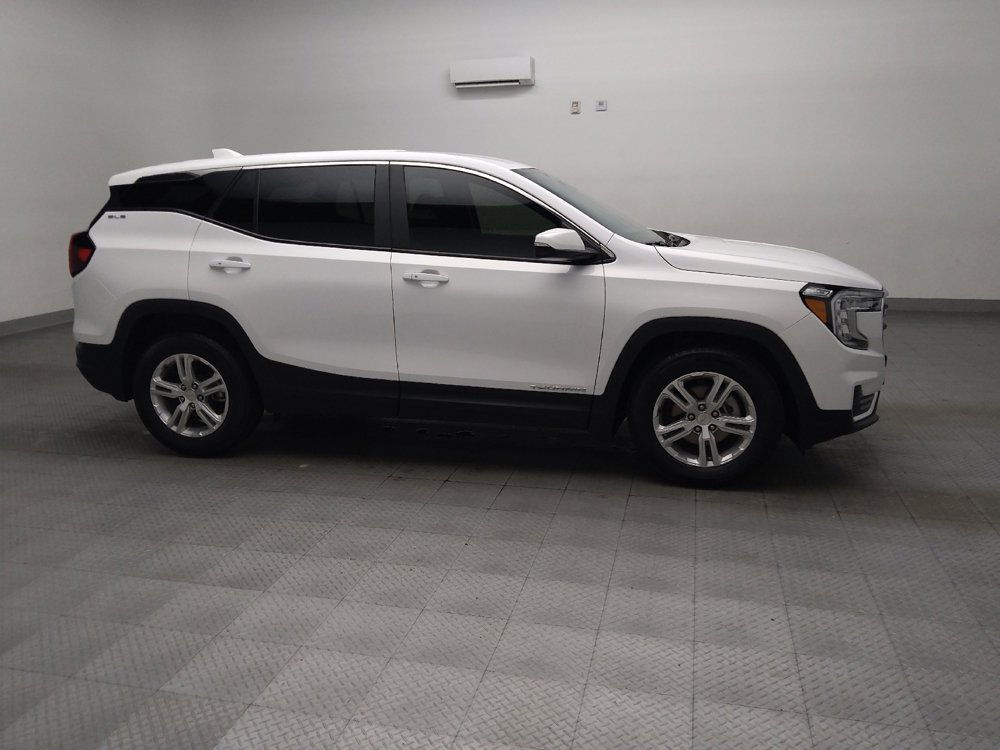 Used 2023 GMC Terrain SLE w/ LPO, Floor Liner Package image 11