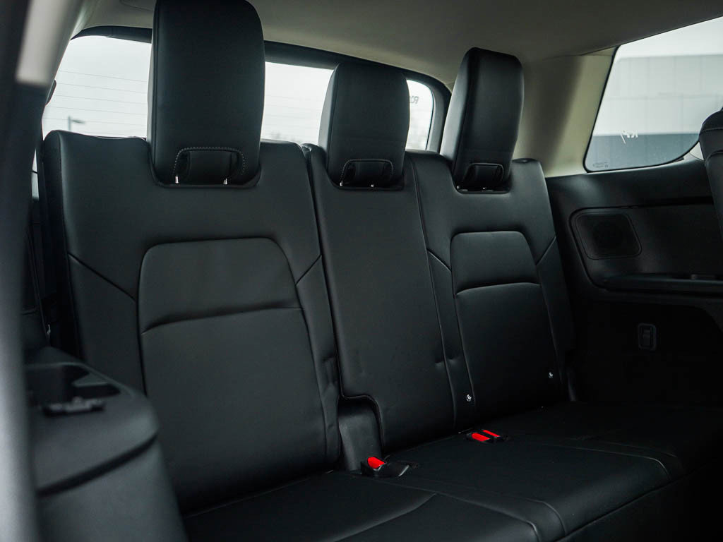 New 2026 Nissan Pathfinder SL w/ SL Premium Package AWD/4WD image 14