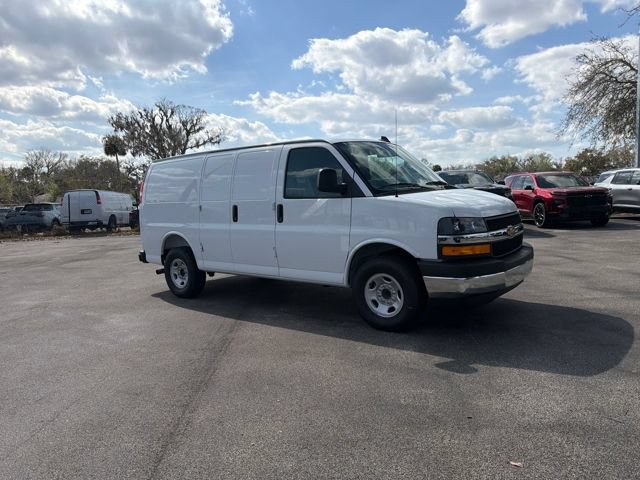 New 2026 Chevrolet Express 2500 w/ Driver Convenience Package RWD image 19