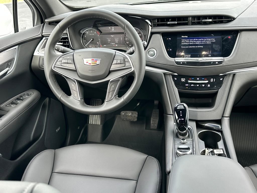New 2026 Cadillac XT5 Luxury w/ LPO, Floor Liner Package image 14