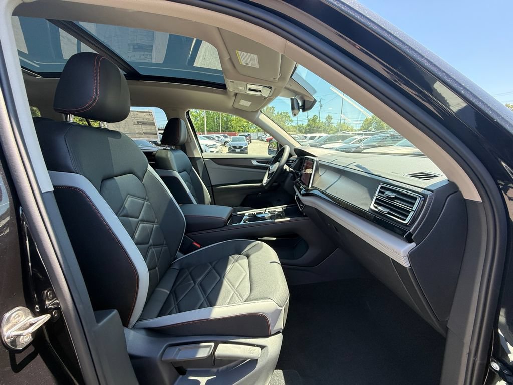 New 2026 Volkswagen Atlas Peak Edition AWD/4WD image 28