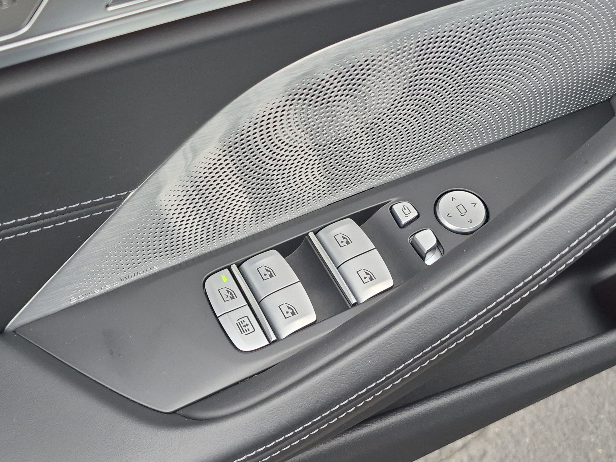 Used 2025 BMW M8 Competition AWD/4WD image 15