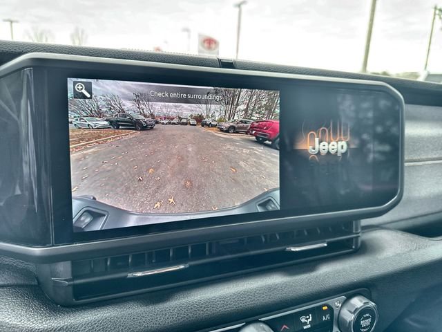 Used 2025 Jeep Gladiator Willys image 26