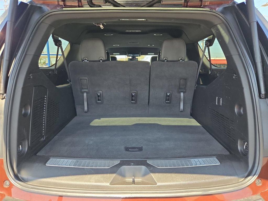 Certified 2022 Chevrolet Suburban Z71 AWD/4WD image 18