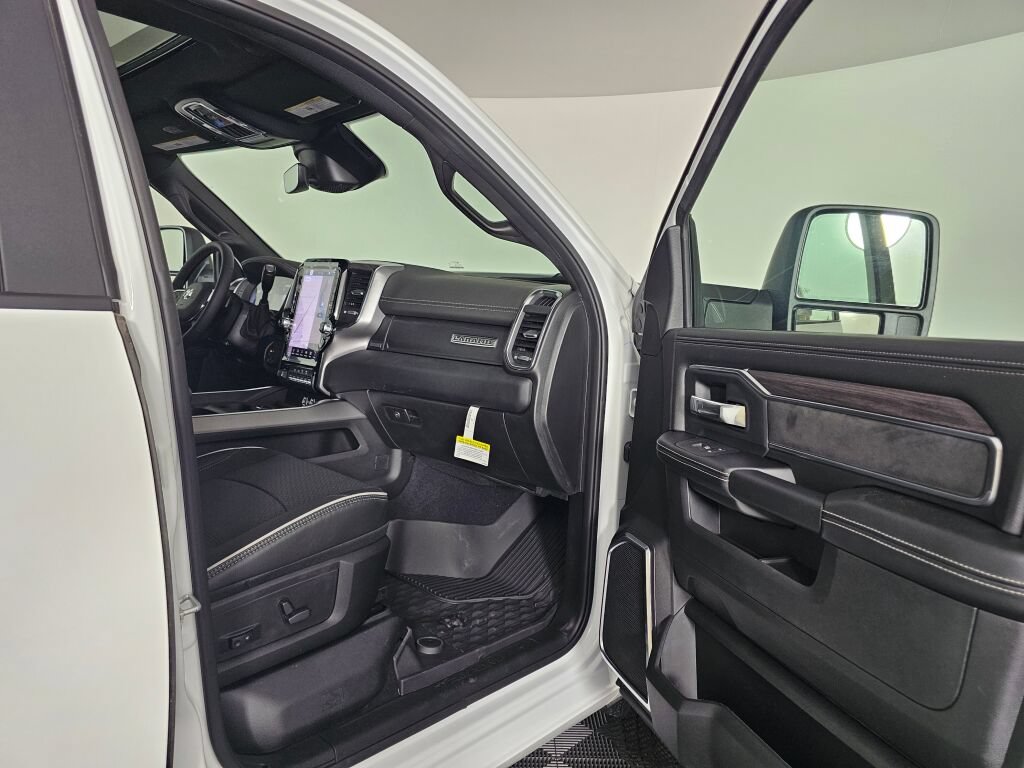 New 2026 RAM 3500 Laramie w/ Night Edition AWD/4WD image 38