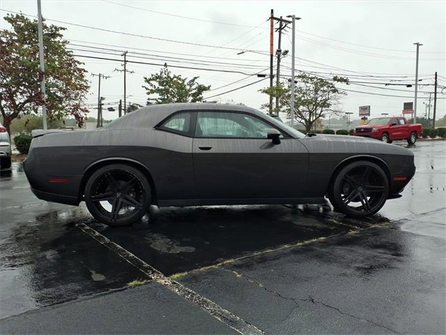 Used 2015 Dodge Challenger SXT w/ Sound Group image 26