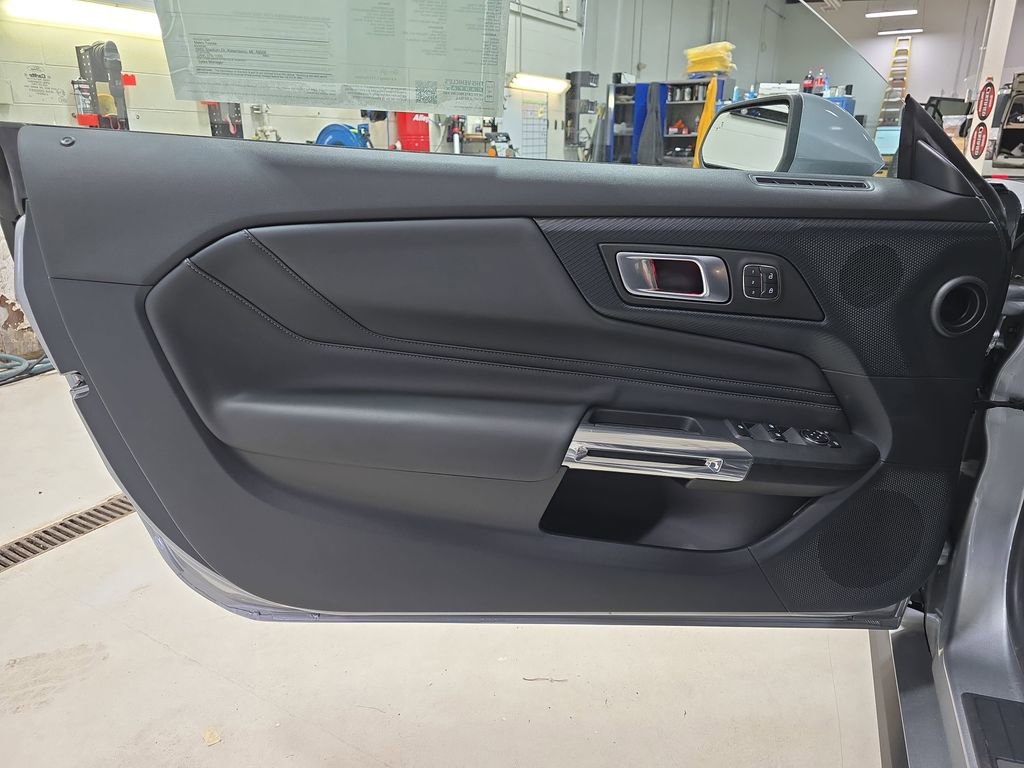 Used 2024 Ford Mustang GT Premium image 31