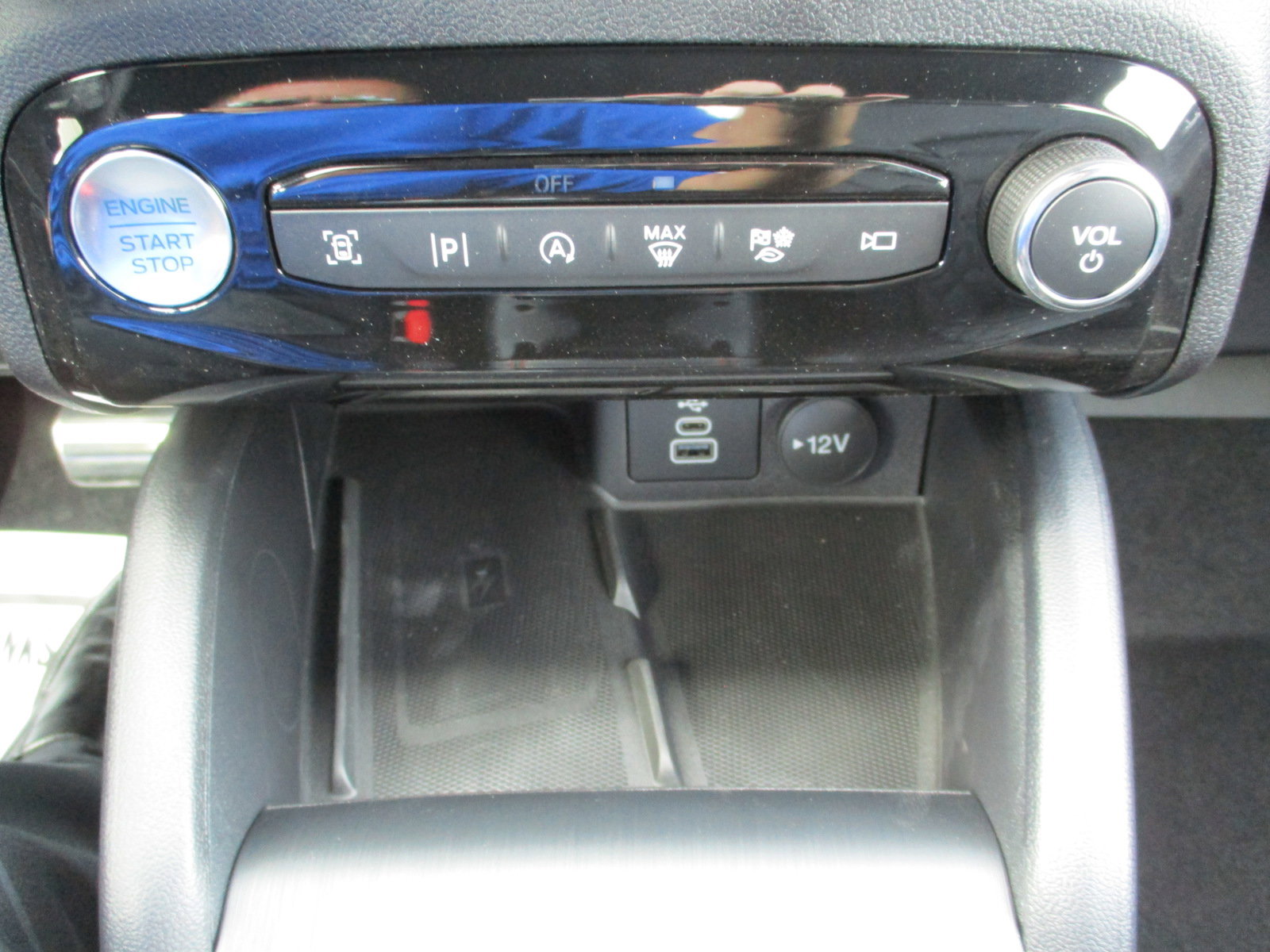 New 2024 Ford Escape ST-Line Elite w/ Premium Technology Package image 15