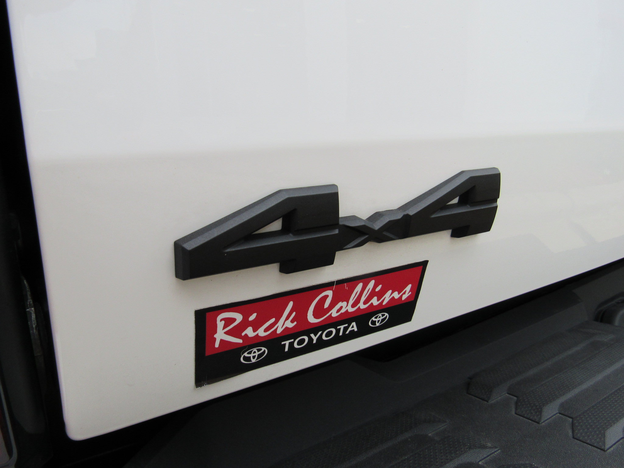 Used 2025 Toyota Tundra SR5 AWD/4WD image 40