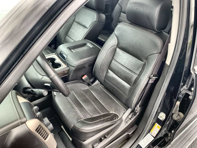 Used 2016 GMC Sierra 1500 Denali w/ Enhanced Driver Alert Package AWD/4WD image 19