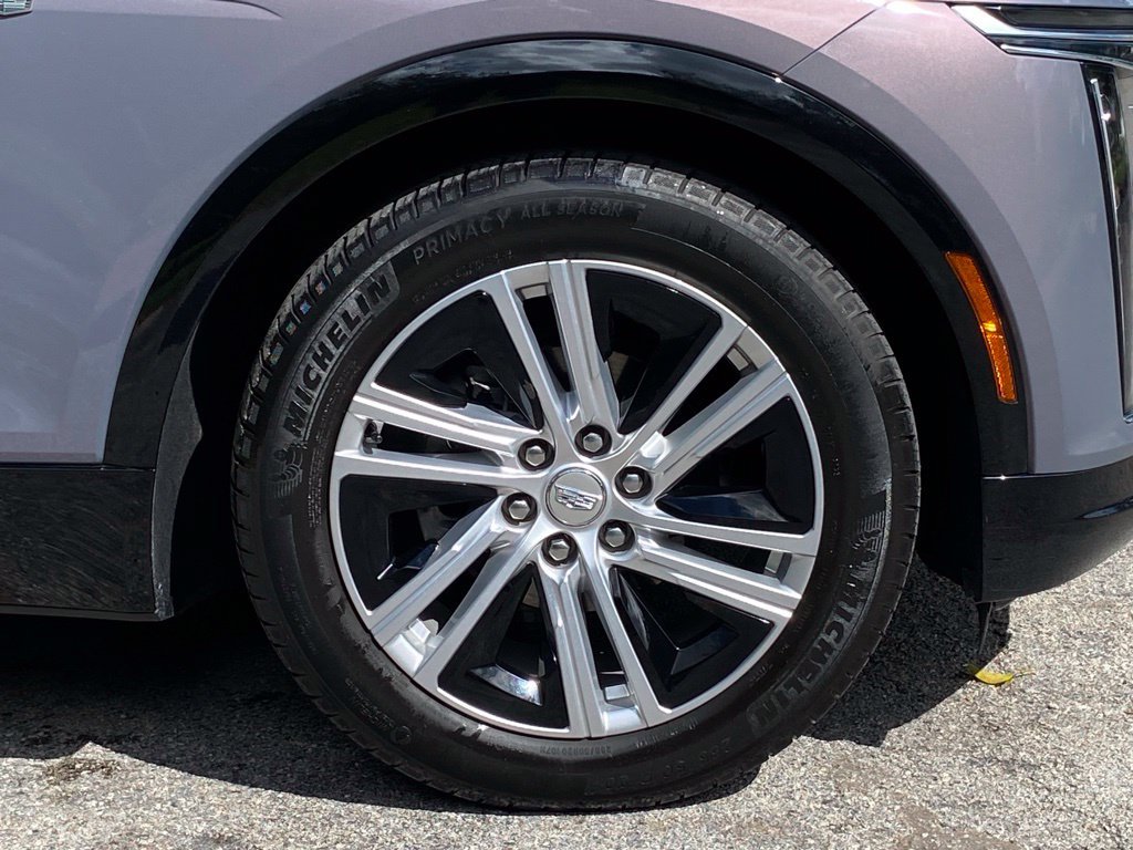 Used 2024 Cadillac Lyriq Tech RWD image 12
