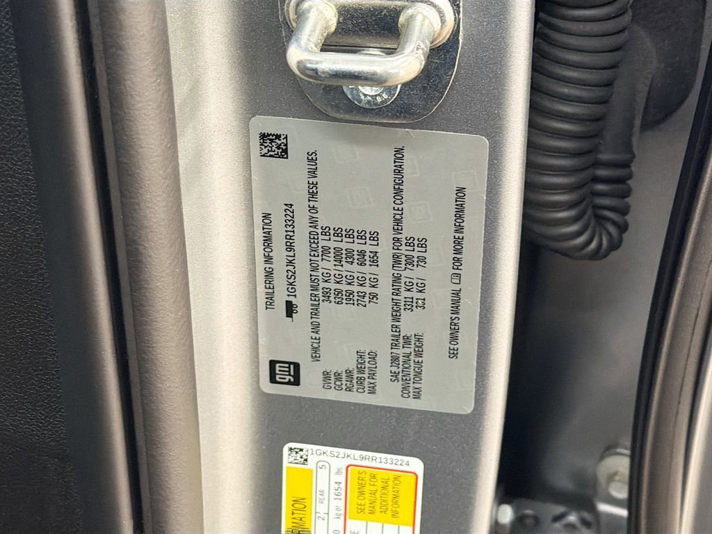 Used 2024 GMC Yukon XL Denali AWD/4WD image 33