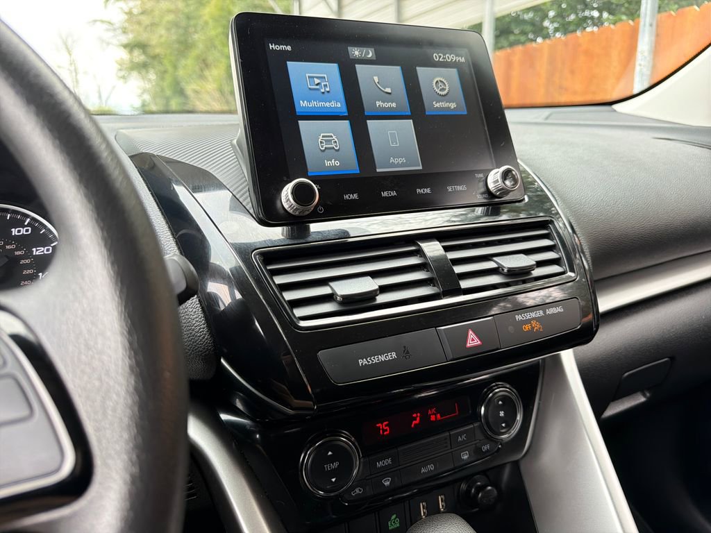 Used 2024 Mitsubishi Eclipse Cross LE image 23