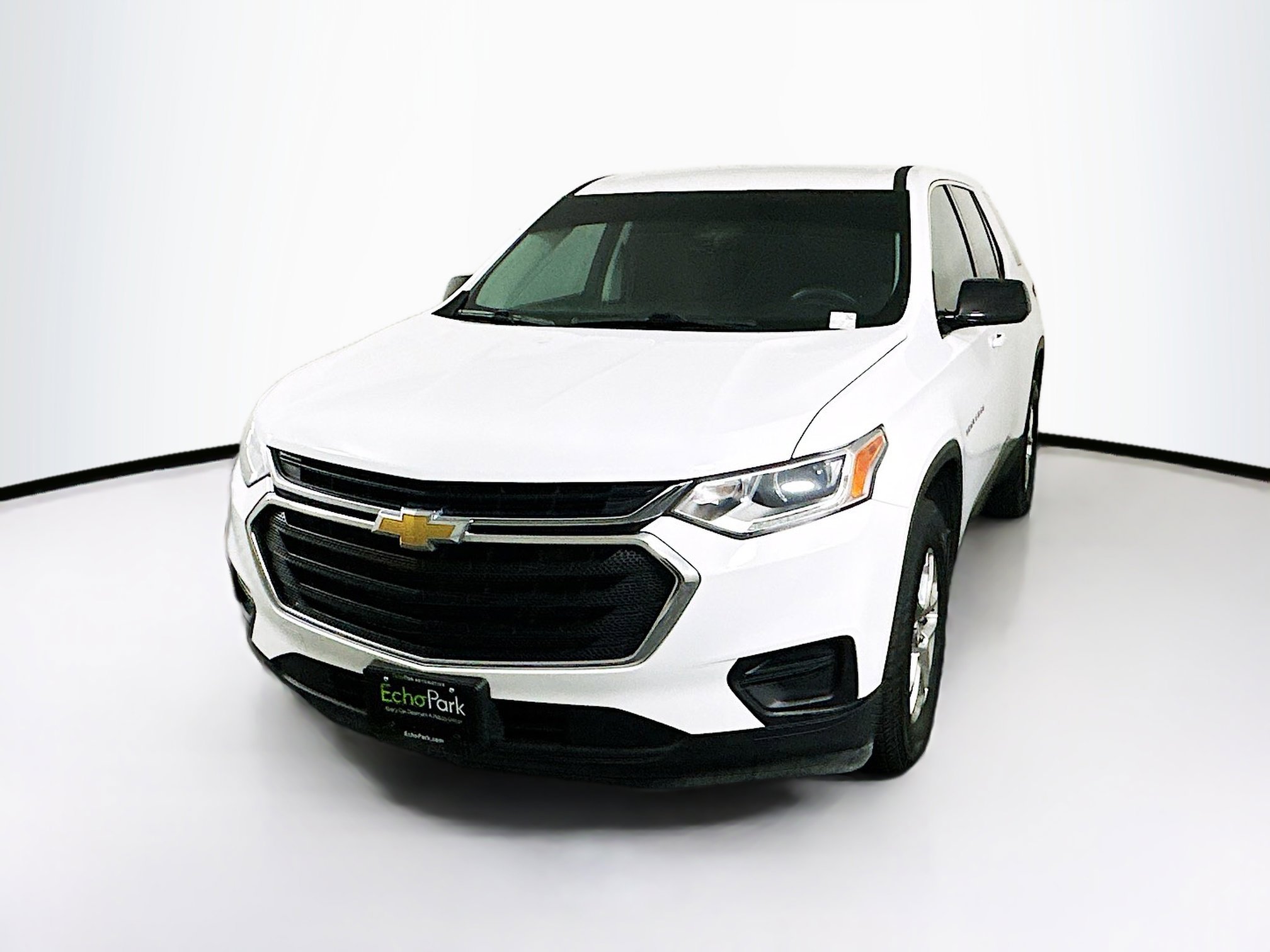 Used 2020 Chevrolet Traverse LS image 3