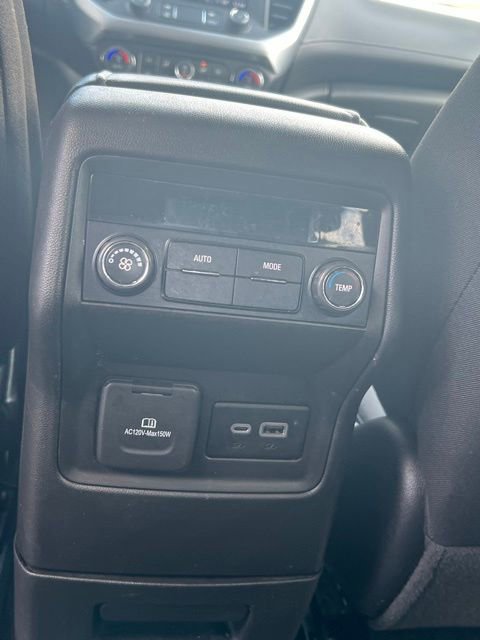 Certified 2023 GMC Acadia SLE w/ Driver Convenience Package FWD image 15
