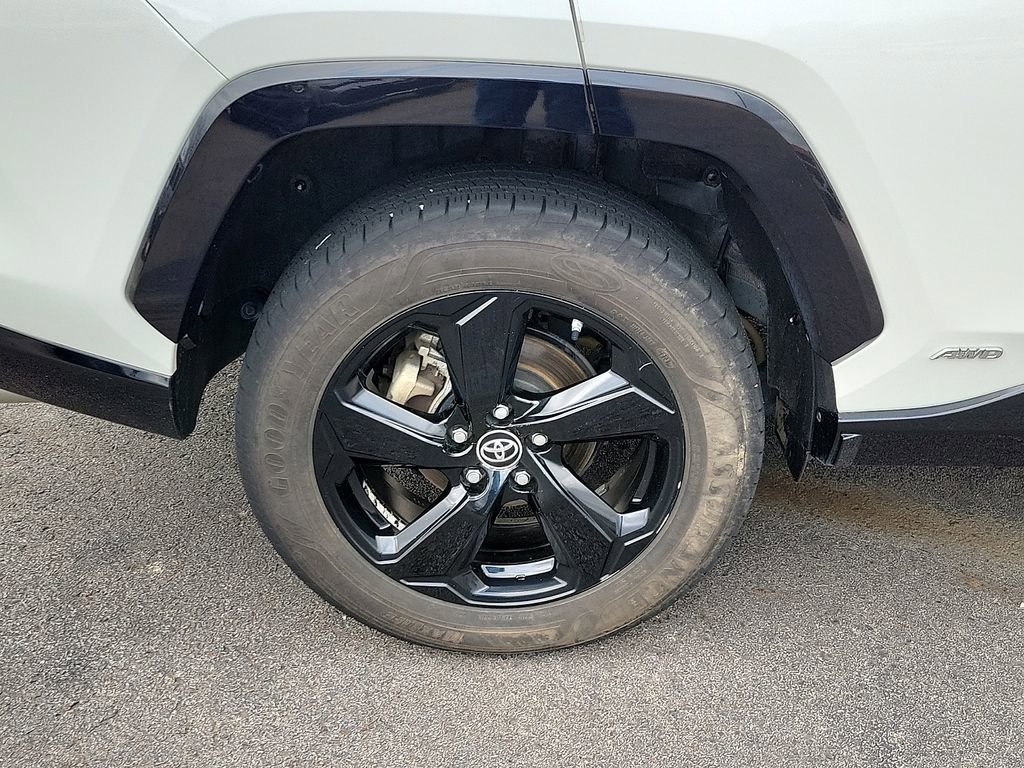 Used 2019 Toyota RAV4 XSE w/ XSE Weather Package image 7