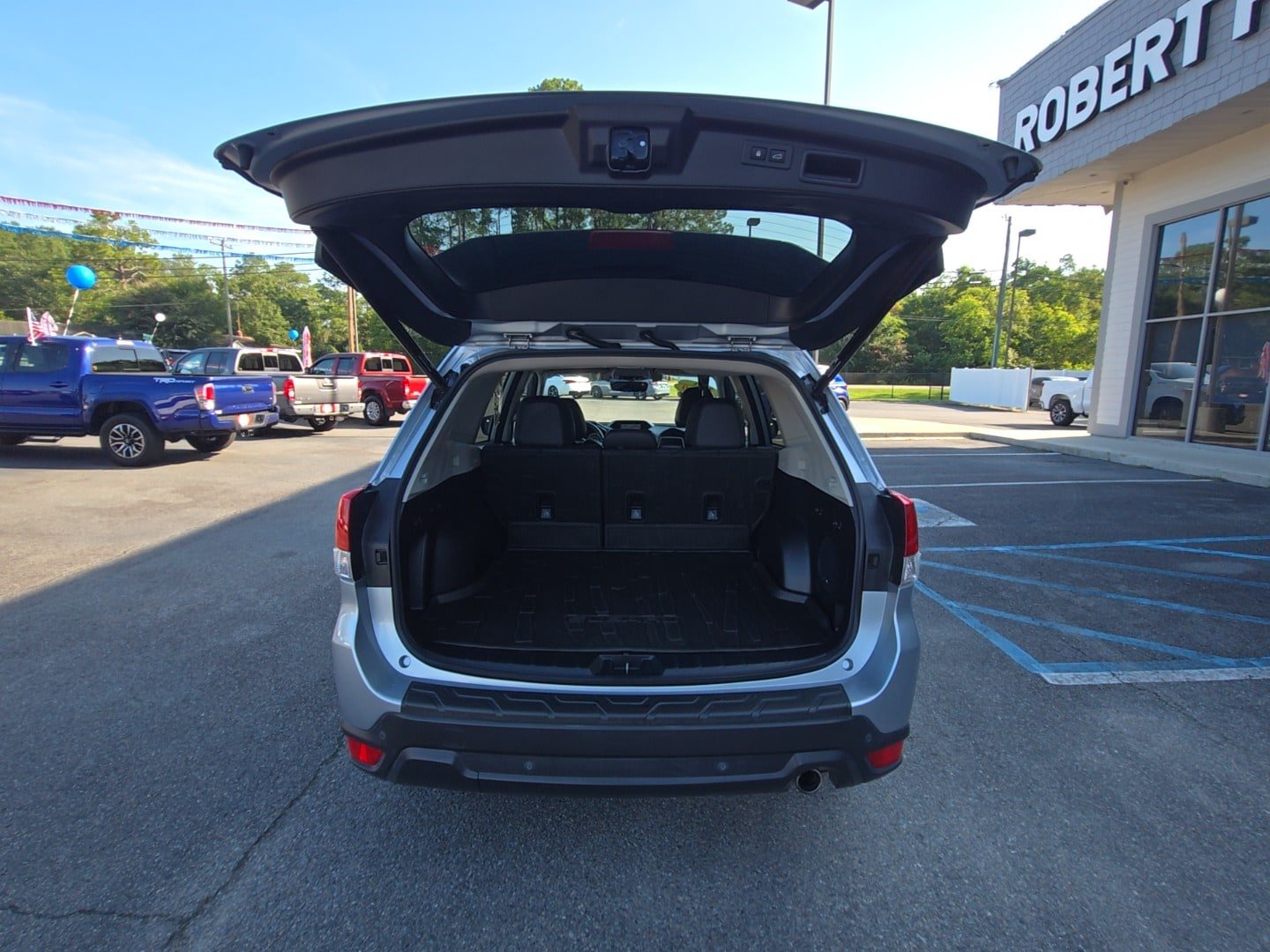 Used 2020 Subaru Forester Limited w/ Popular Package #3 AWD/4WD image 9