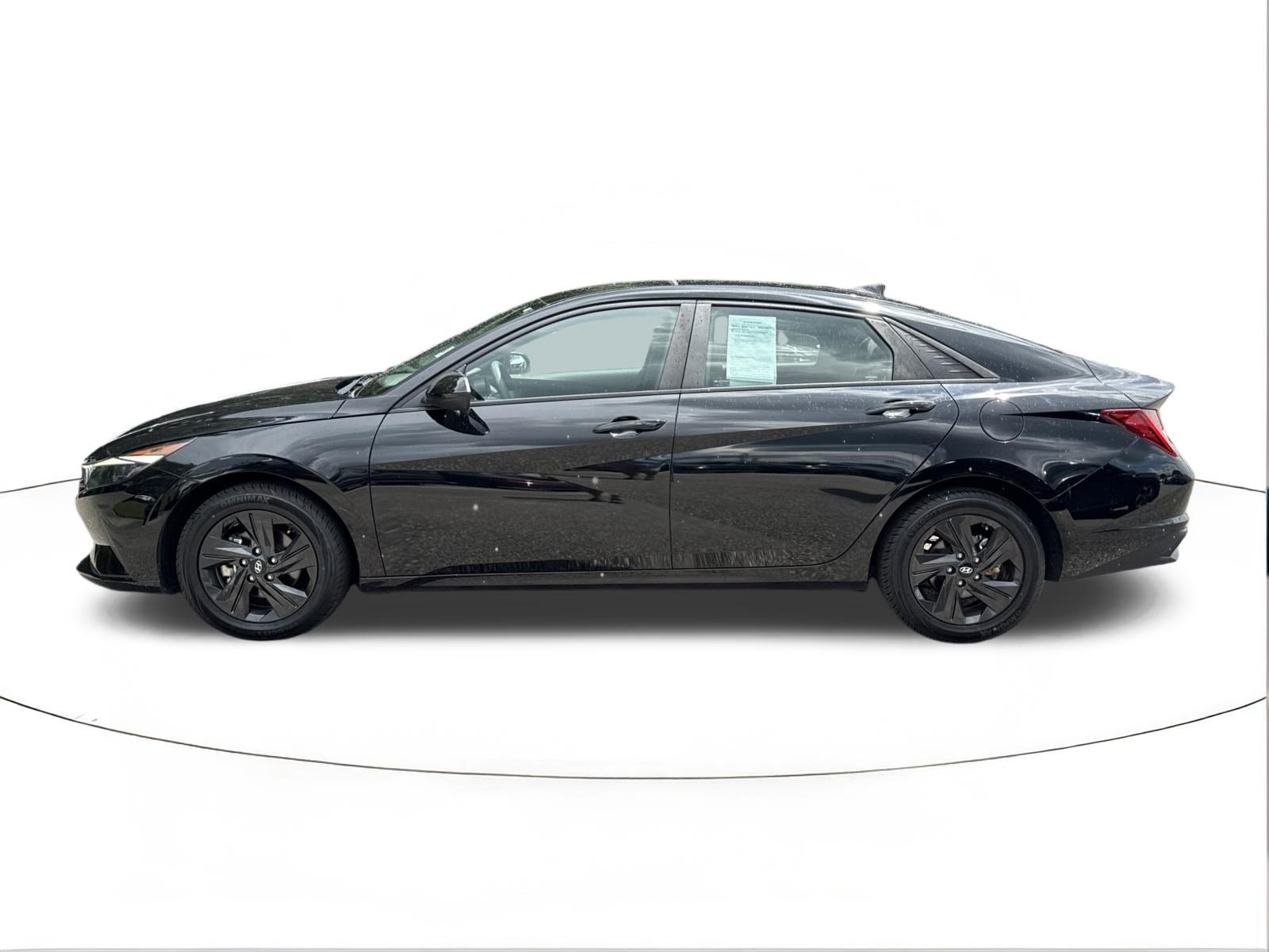 Certified 2023 Hyundai Elantra SEL FWD image 6