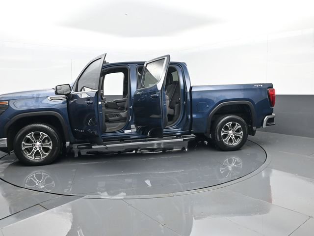 Used 2023 GMC Sierra 1500 SLE image 30