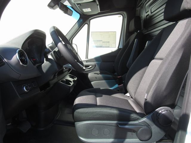 New 2025 Mercedes-Benz Sprinter 2500 image 9