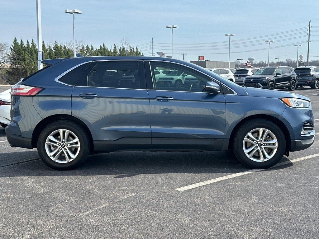 Used 2019 Ford Edge SEL w/ Equipment Group 201A image 4