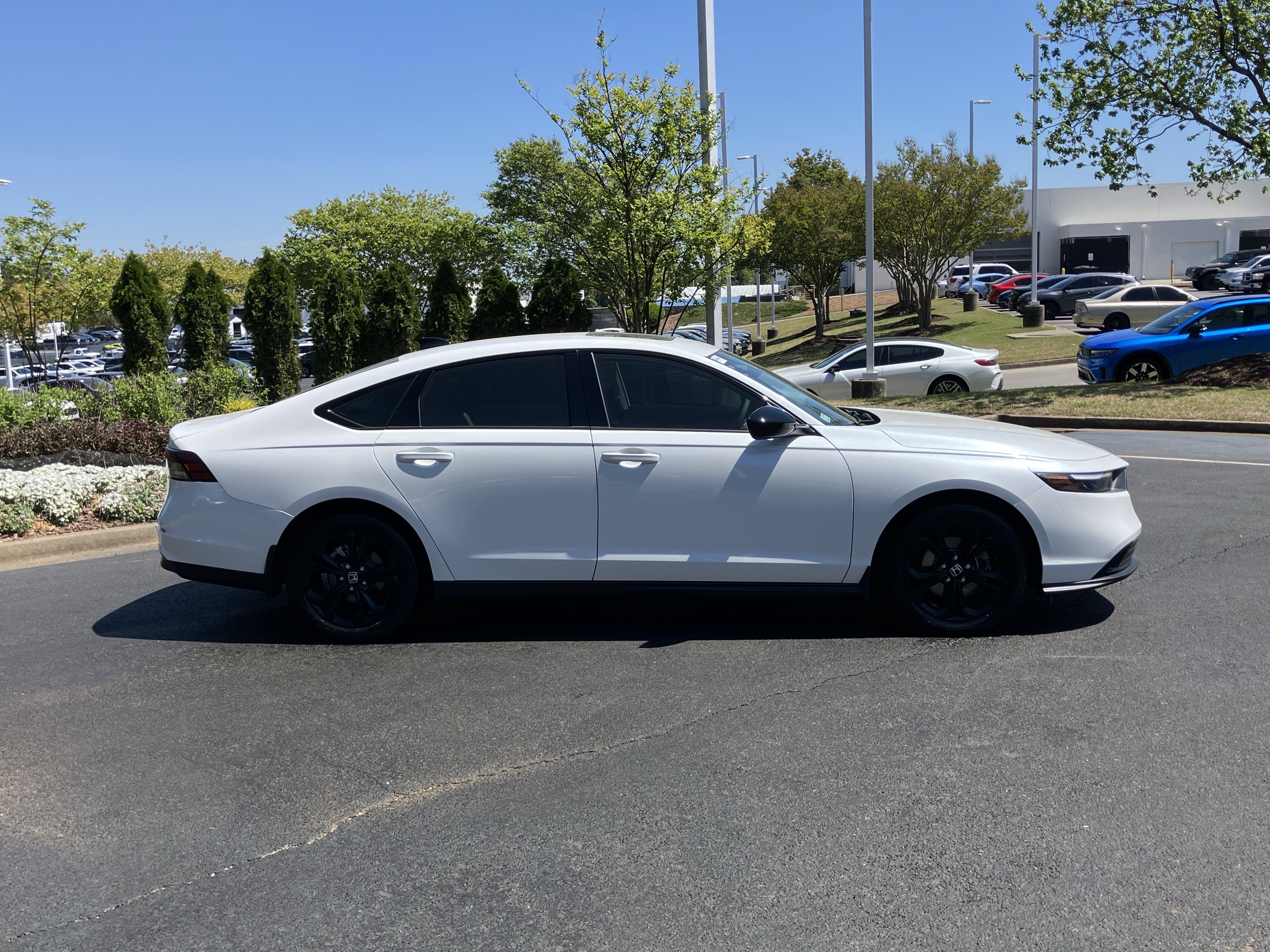 Used 2025 Honda Accord SE image 11