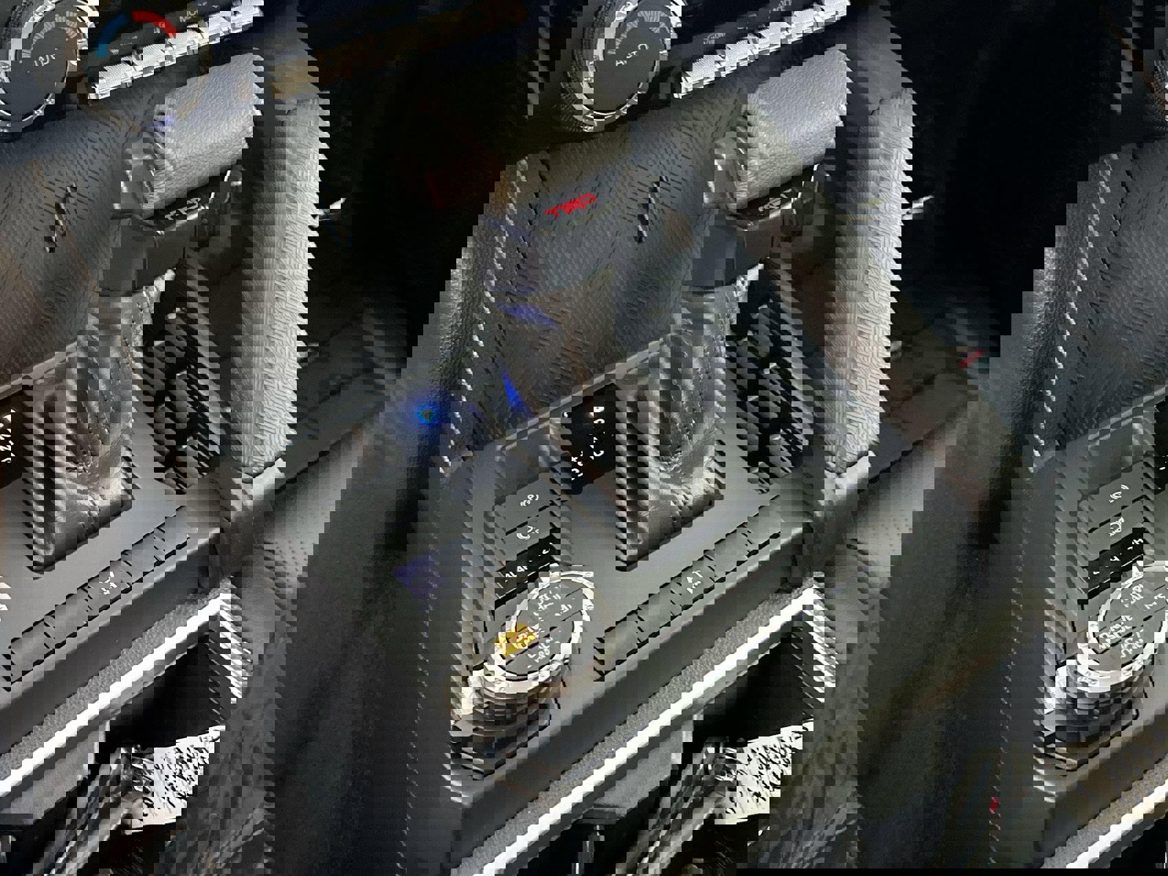 Used 2024 Toyota Tacoma TRD Off-Road image 19