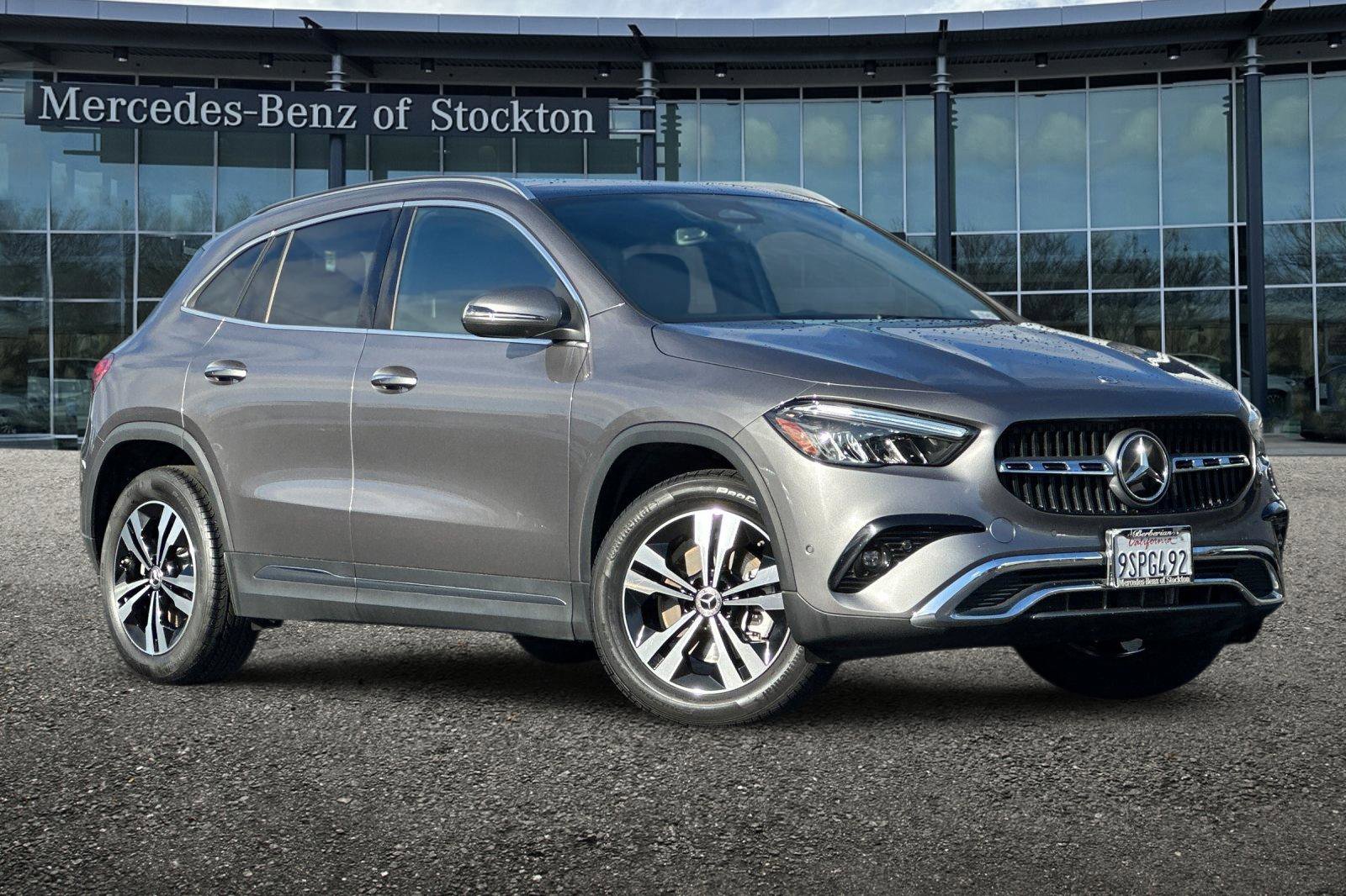 Used 2025 Mercedes-Benz GLA 250 4MATIC image 2