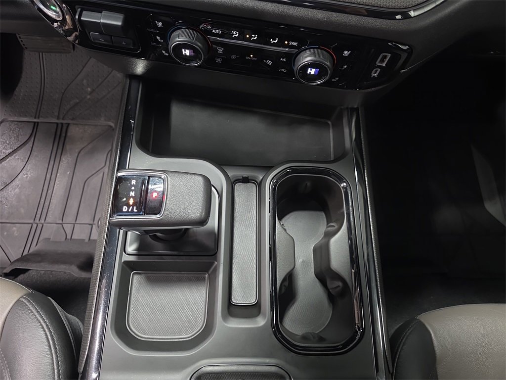 Certified 2022 Chevrolet Silverado 1500 ZR2 w/ Technology Package image 21