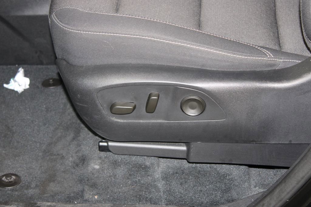 Used 2024 Chevrolet Traverse LT image 16