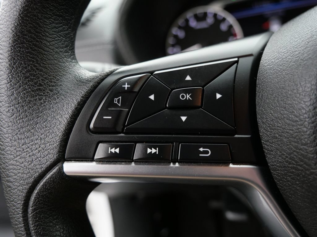 Used 2024 Nissan Sentra SV FWD image 20