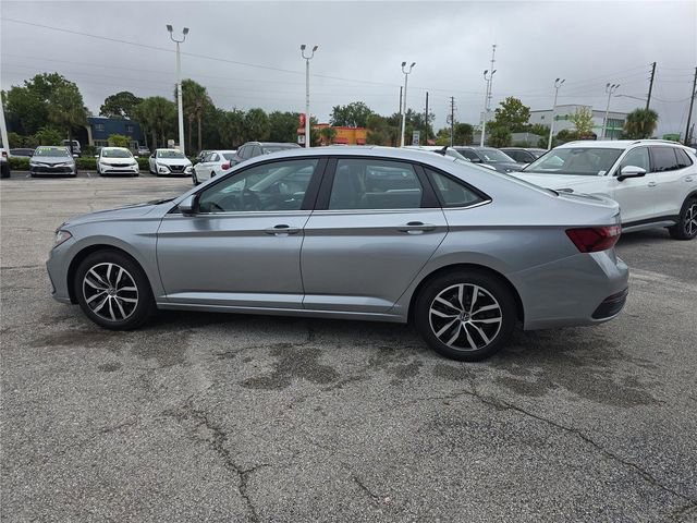 New 2025 Volkswagen Jetta SE image 5