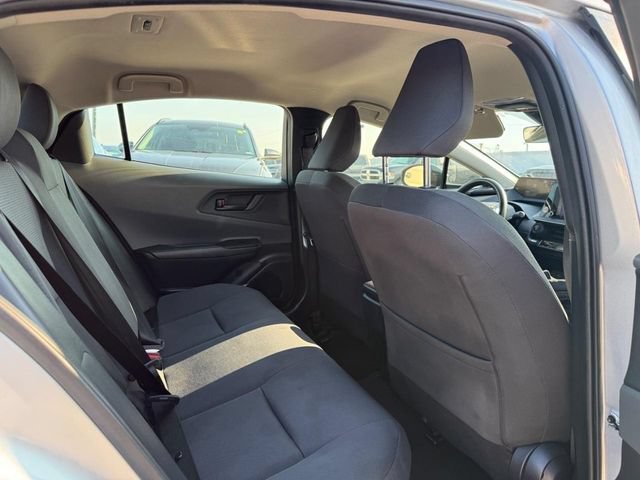 Used 2023 Toyota Prius LE FWD image 12