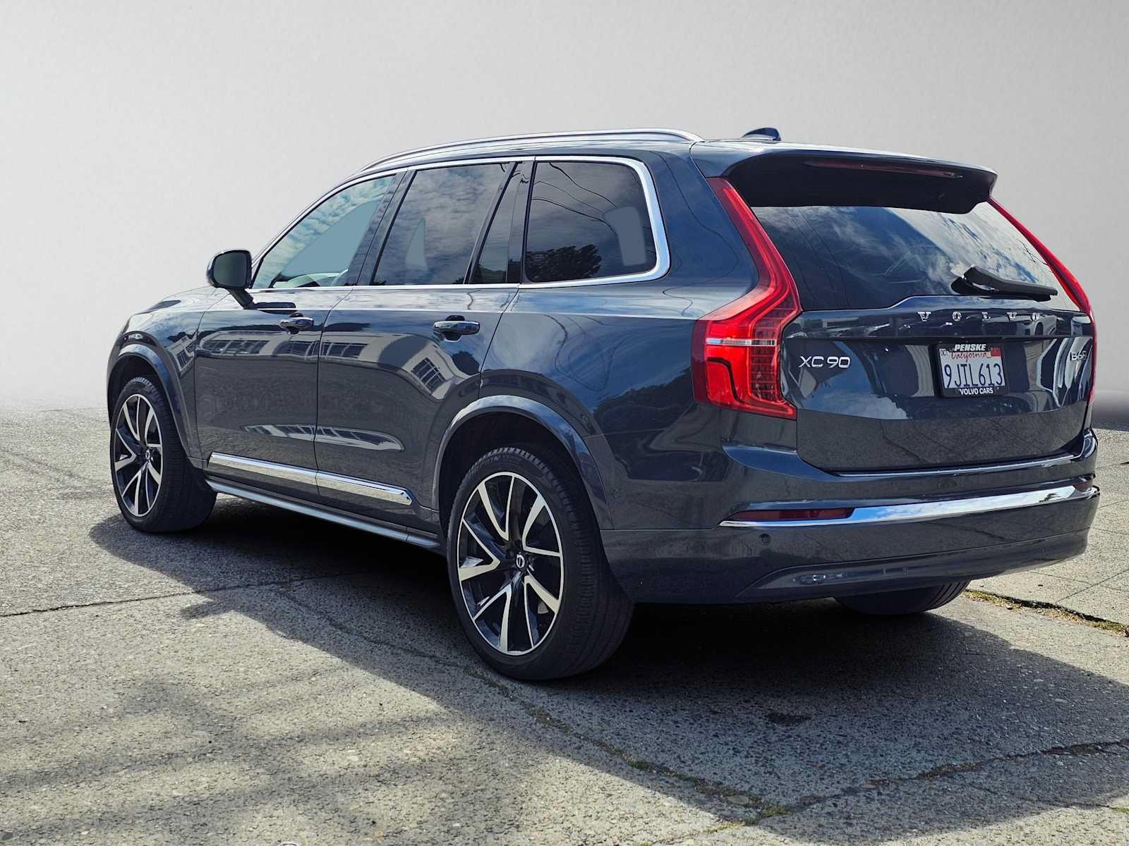 Certified 2024 Volvo XC90 B6 Plus w/ Protection Package Premier AWD/4WD image 5