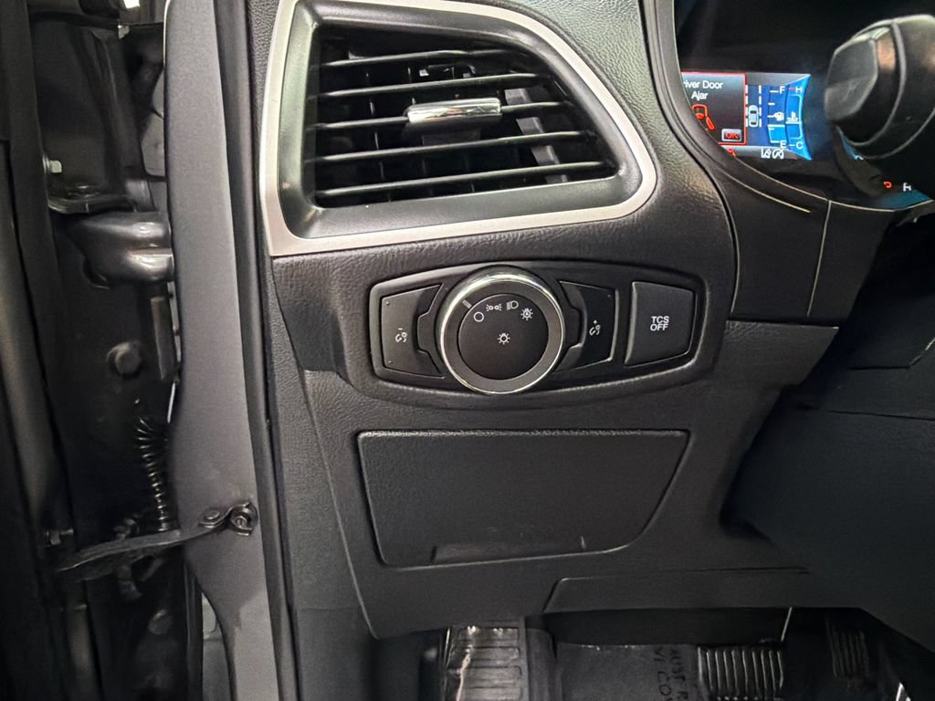 Used 2024 Toyota RAV4 XSE w/ Weather Package AWD/4WD image 64