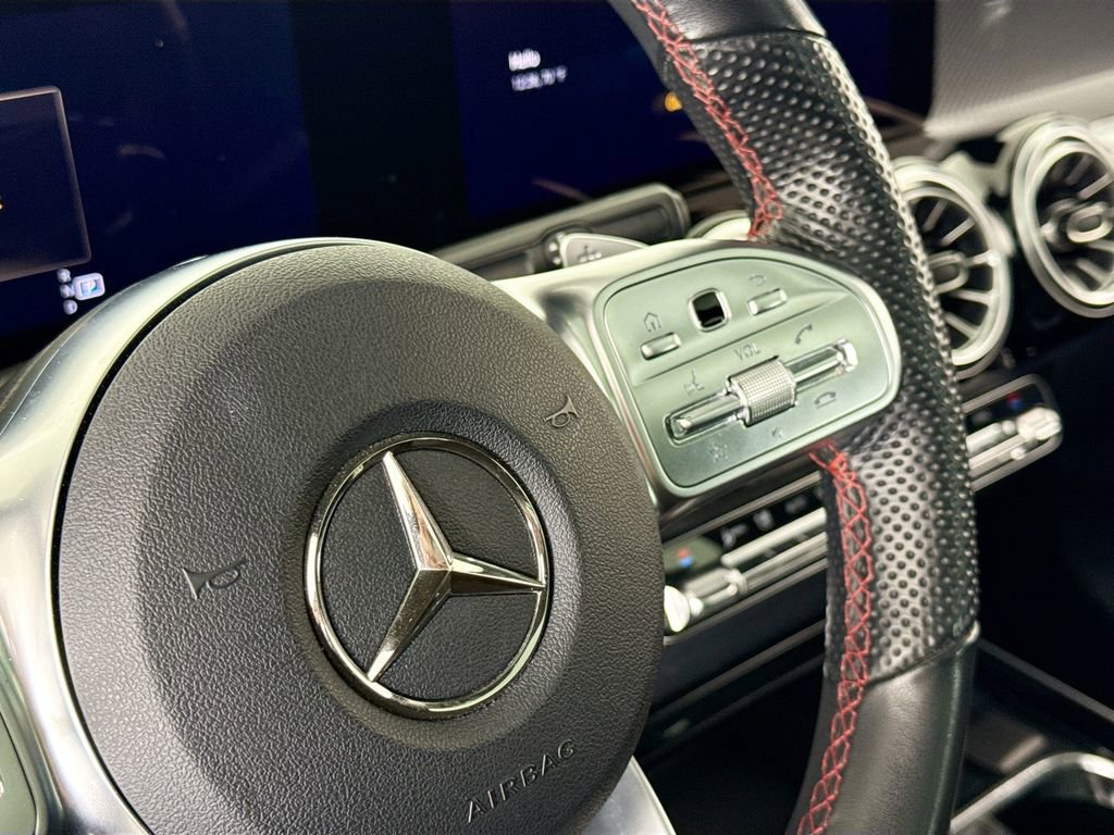 Used 2023 Mercedes-Benz GLB 250 image 19
