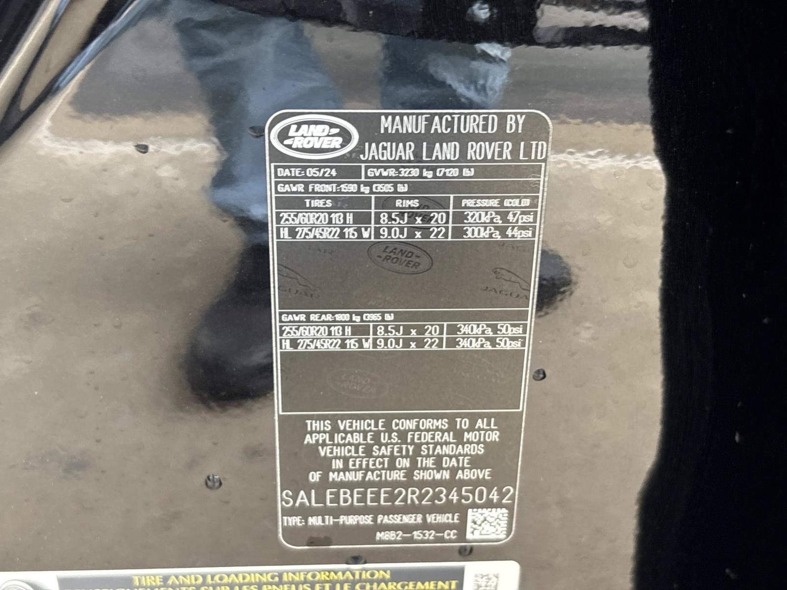 Used 2024 Land Rover Defender 110 V8 AWD/4WD image 40