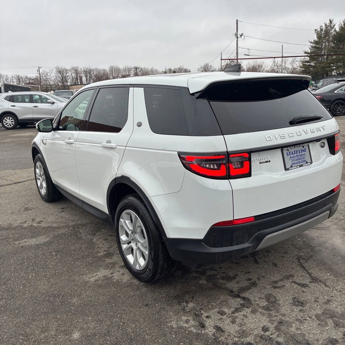 Used 2020 Land Rover Discovery Sport S image 2